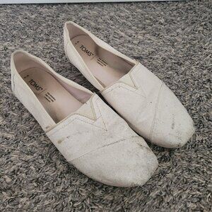 Well Worn Tom's